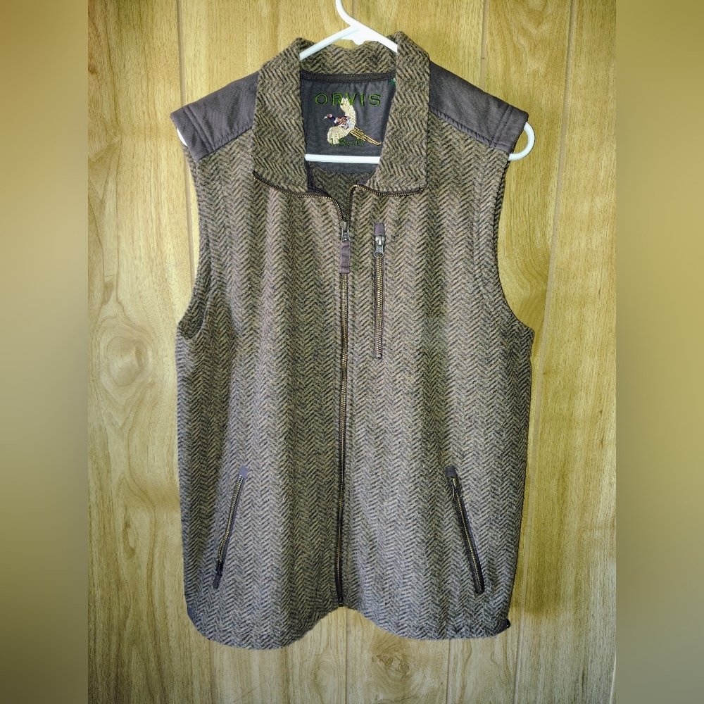 Orvis Brown Herringbone Zip-Front Vest with Quilted Shoulders